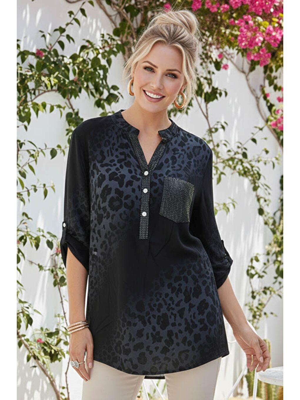 İtalyan Siyah Hakim Yaka Düğmeli 3/4 Kol Desenli Pullu Cepli Casual Viskon Bluz 75 60-2
