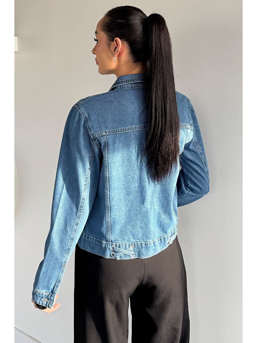 Mavi Kadın Çift Cepli Ön Düğmeli Kuşgözü Detaylı Jean Jean Ceket-3