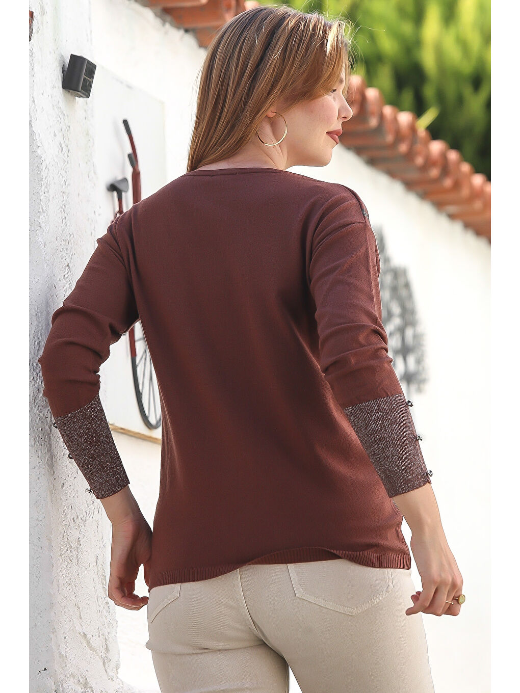 Kahverengi V Yaka Manşetli Kollu Düğmeli Simli Casual Triko Kazak 65 60-5