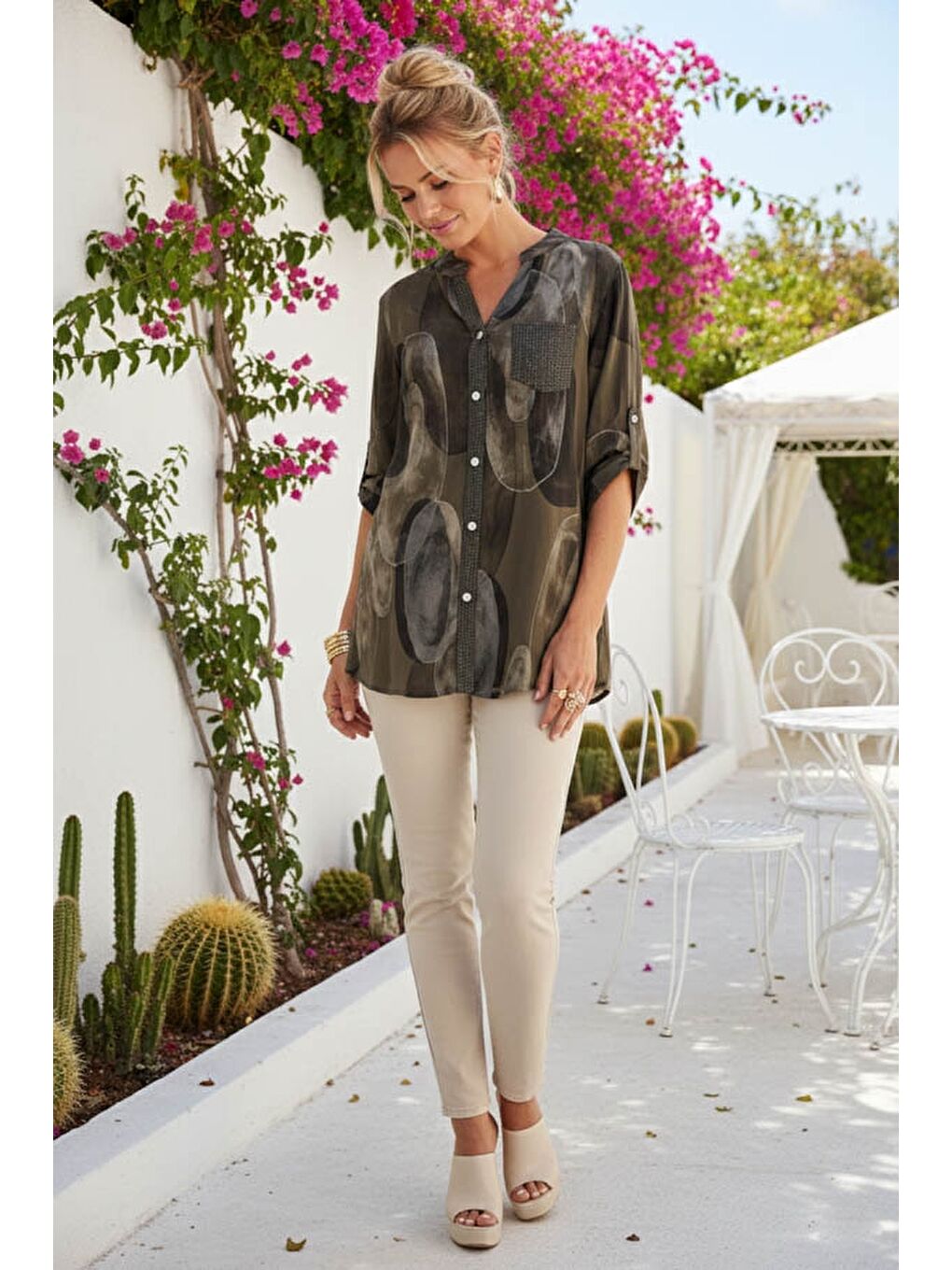 İtalyan Kahverengi Hakim Yaka Düğmeli 3/4 Kol Geometrik Desenli Pullu Cepli Casual Viskon Bluz 75 65-6