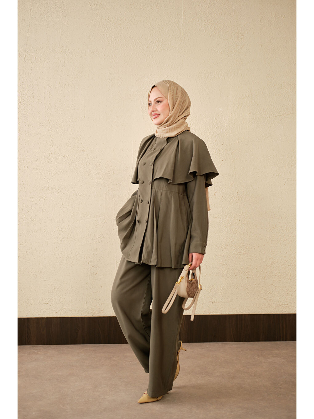 Kadın Yaka Pelerinli Çift Düğme Detay Takım Haki Yeşil-3