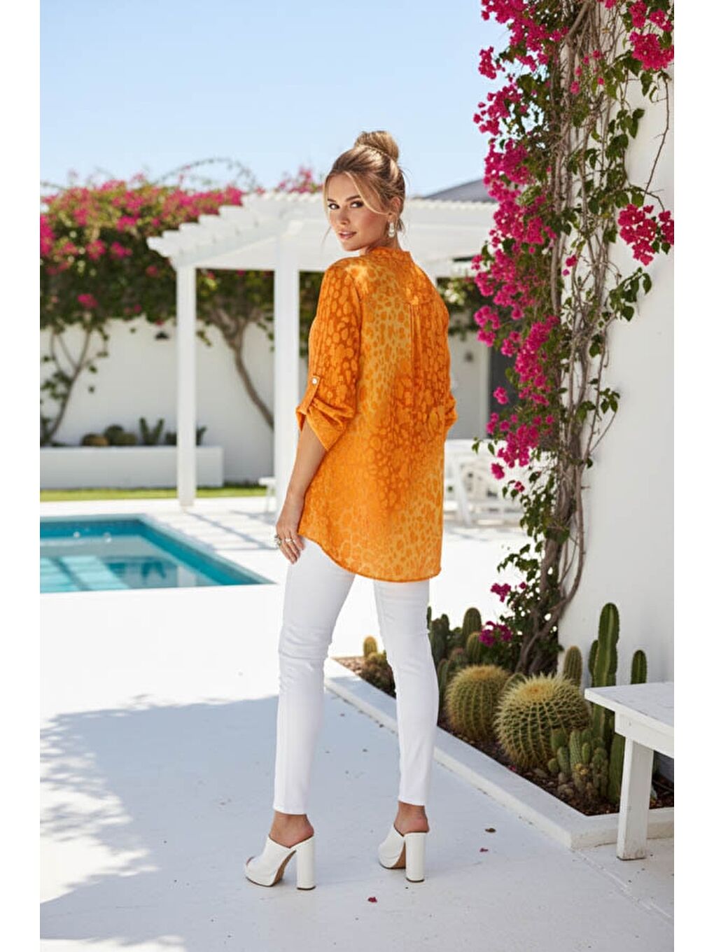 İtalyan Turuncu Hakim Yaka Düğmeli 3/4 Kol Desenli Pullu Cepli Casual Viskon Bluz 75 60-4