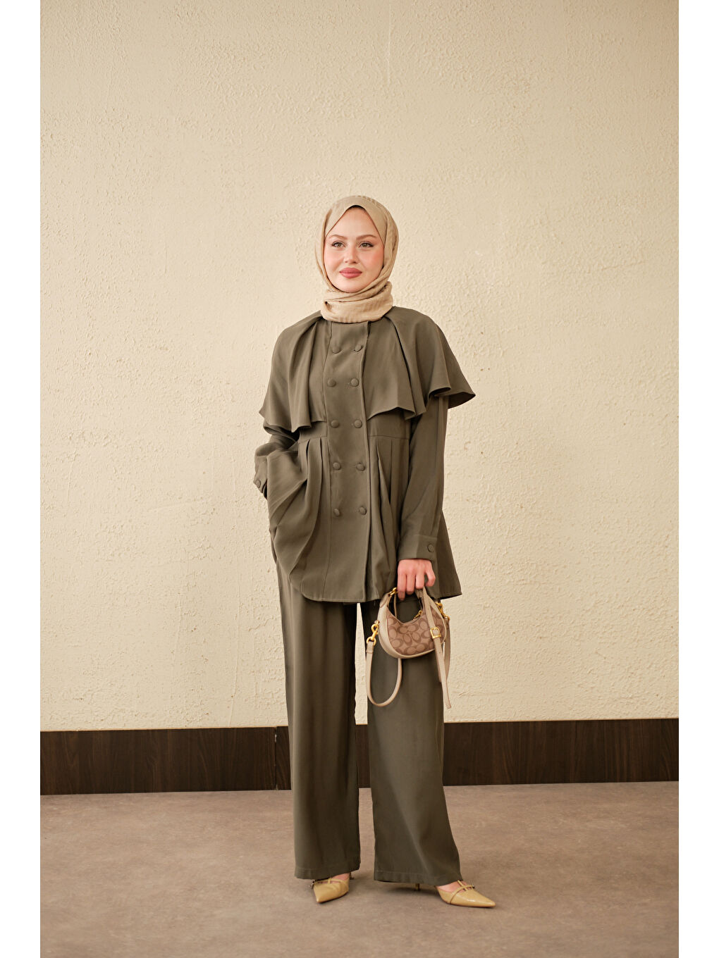 Kadın Yaka Pelerinli Çift Düğme Detay Takım Haki Yeşil-4