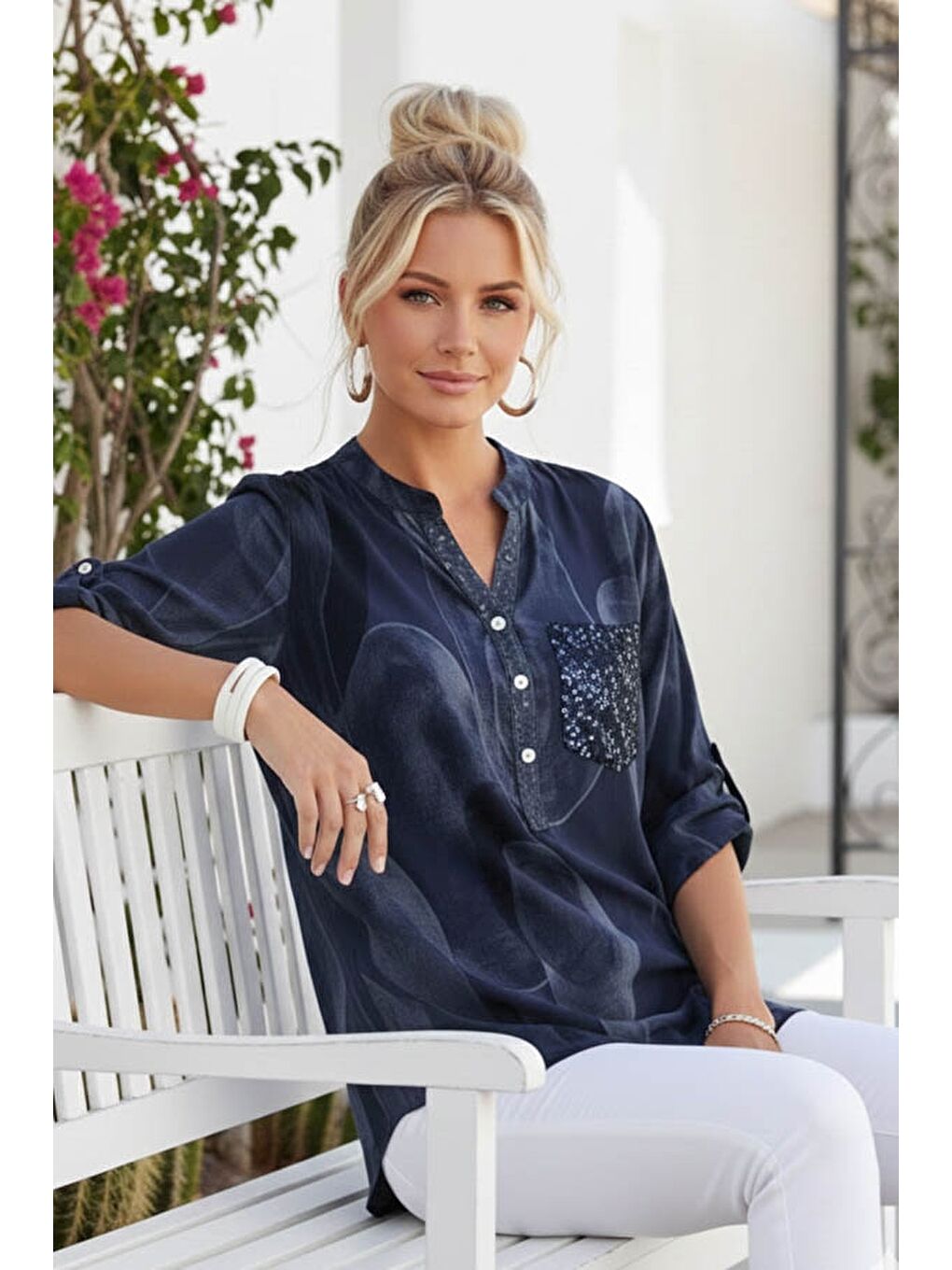 İtalyan Lacivert Hakim Yaka Düğmeli 3/4 Kol Geometrik Desenli Pullu Cepli Casual Viskon Bluz 75 60-4