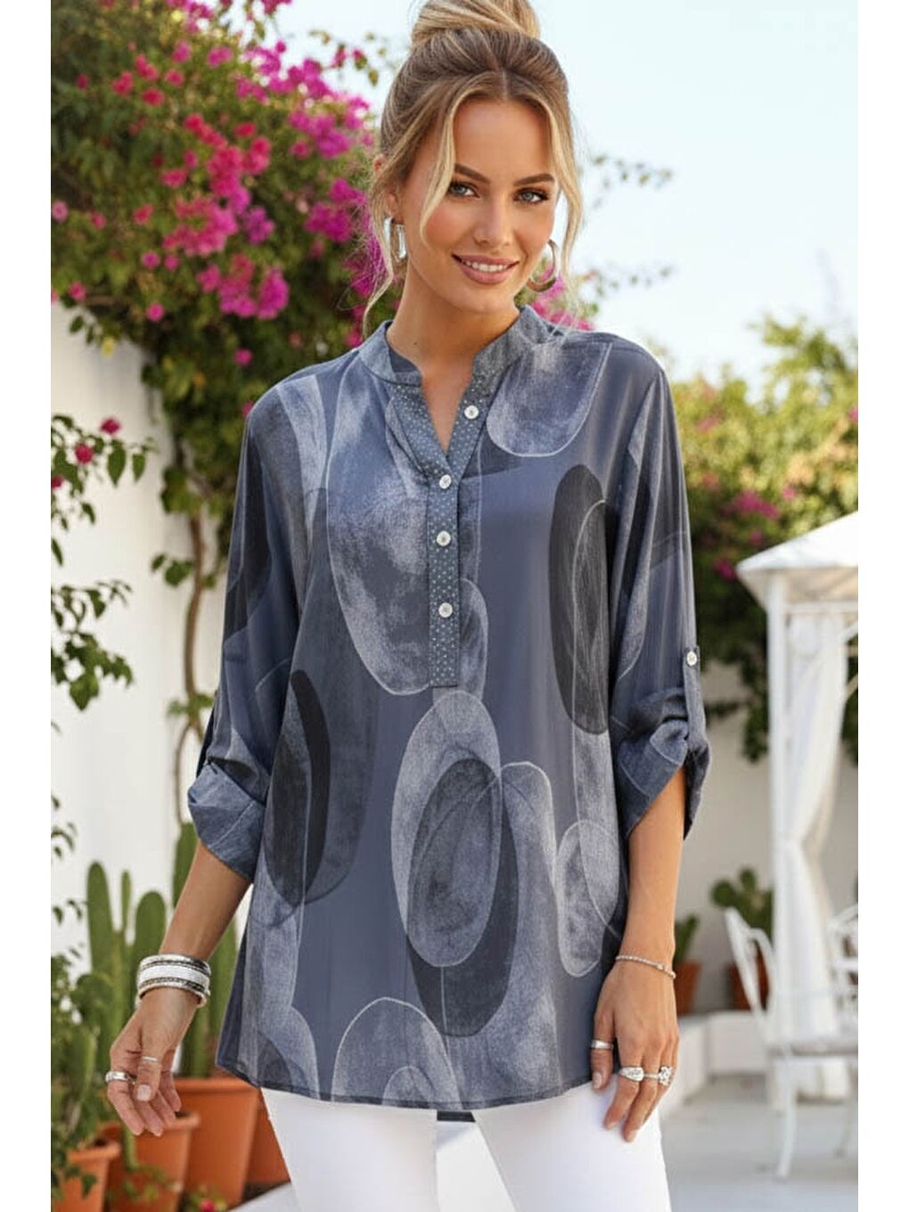 İtalyan İndigo Hakim Yaka Düğmeli 3/4 Kol Geometrik Desenli Pullu Cepli Casual Viskon Bluz 75 60