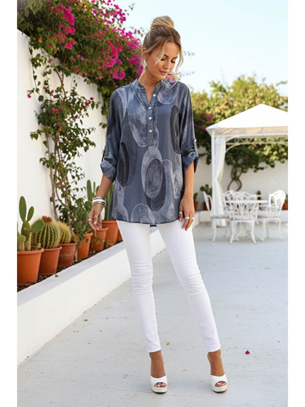 İtalyan İndigo Hakim Yaka Düğmeli 3/4 Kol Geometrik Desenli Pullu Cepli Casual Viskon Bluz 75 60-5