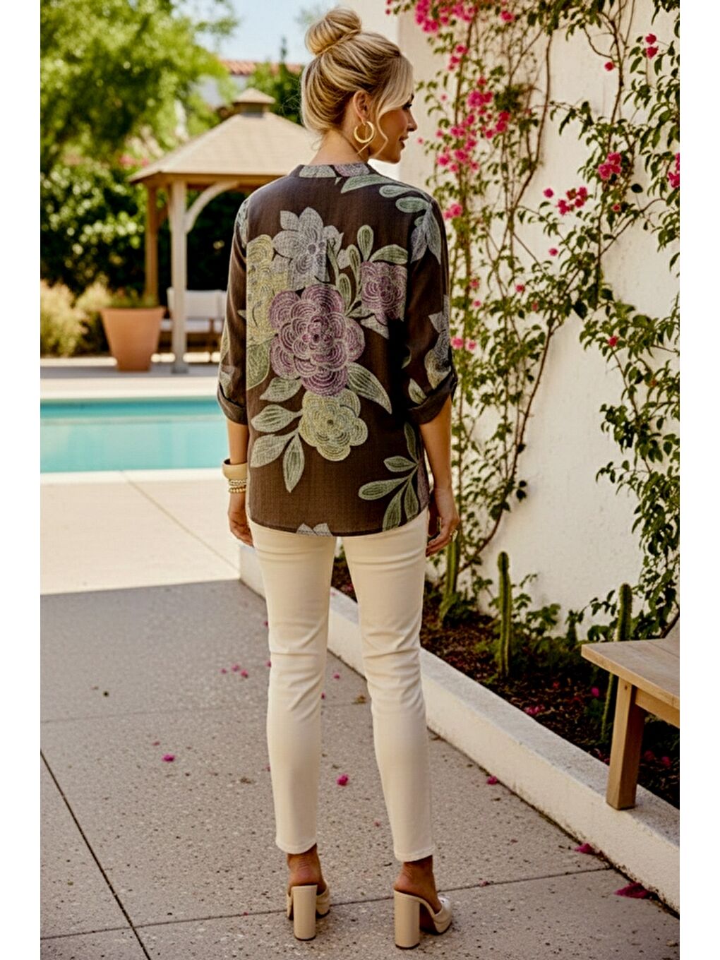 İtalyan Kahverengi Hakim Yaka Düğmeli 3/4 Kol Çiçekli Cepli Casual Keten Görünümlü Dokuma Bluz 75 65-5