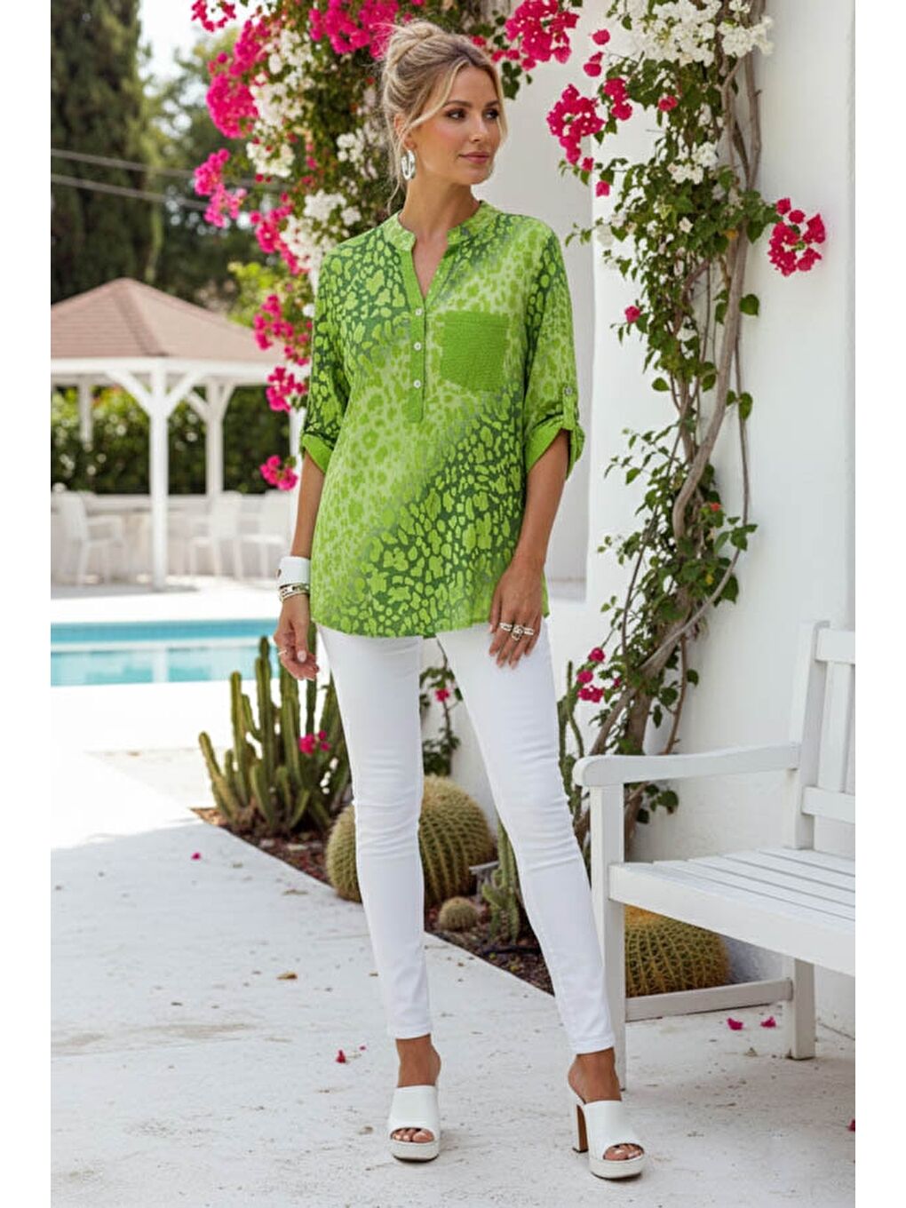 İtalyan Fıstık Yeşili Hakim Yaka Düğmeli 3/4 Kol Desenli Pullu Cepli Casual Viskon Bluz 75 60-4