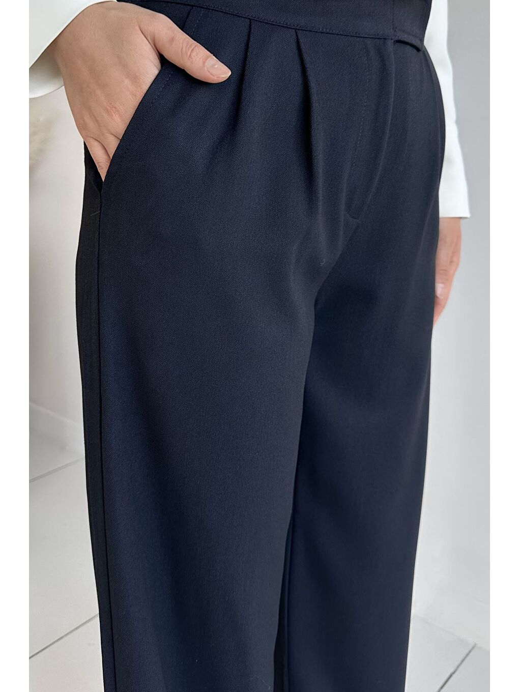 Lacivert Kadın Bel Lastikli Cırtlı Tesettür Palazzo Pantolon-6