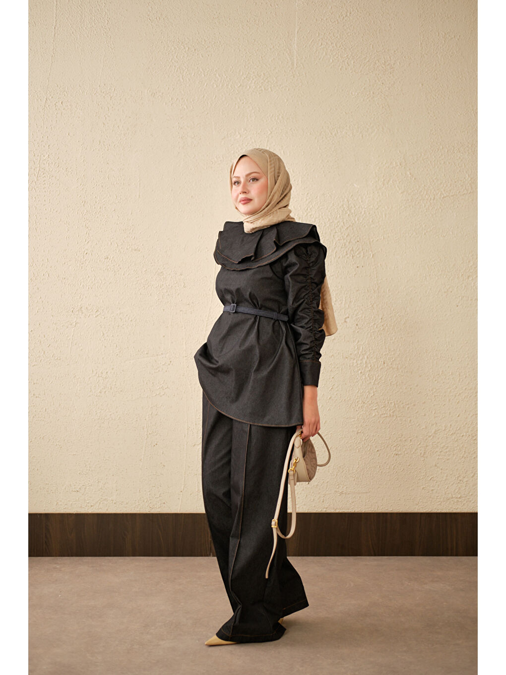 Kadın Yaka Ve Kol Büzgülü Kemer Bağlamalı Jean Takım Siyah-3