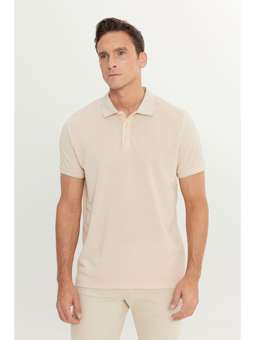 Erkek Açık Bej-Beyaz Slim Fit Dar Kesim Kıvrılmaz Polo Yaka Kısa Kollu Tişört-2