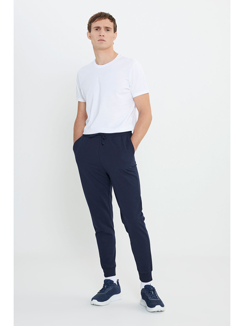 AC&Co / Altınyıldız Classics Erkek Siyah-Lacivert-Gri 3'lü Paket 2 Iplik Pamuklu Jogger Cepli Rahat Standart Fit Eşofman Altı - 3