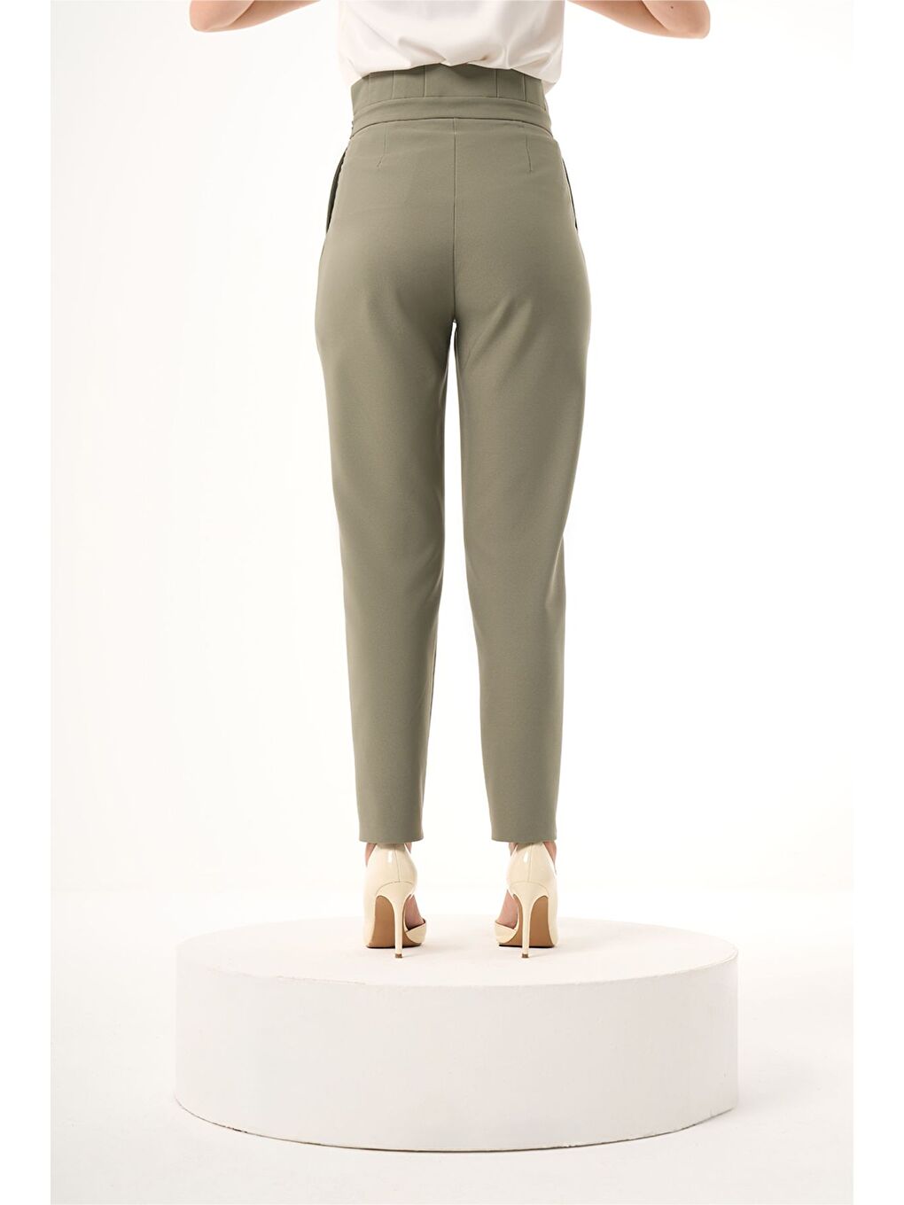 Beli Pile Bağcıklı Haki Pantolon-3