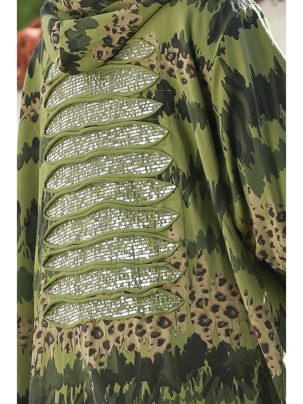 İtalyan Fıstık Yeşili Kapüşonlu Düğmeli Uzun Kollu Leopar Desen Cepli İnce Casual Dokuma Ceket 88 72-2