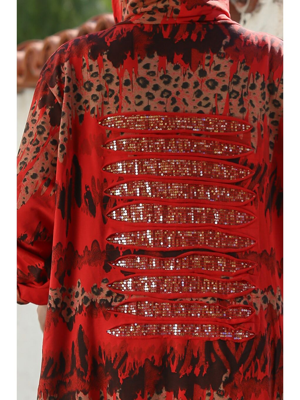 Kırmızı İtalyan Narçiçeği Kapüşonlu Düğmeli Uzun Kollu Leopar Desenli Cepli İnce Casual Dokuma Ceket 88 72-2