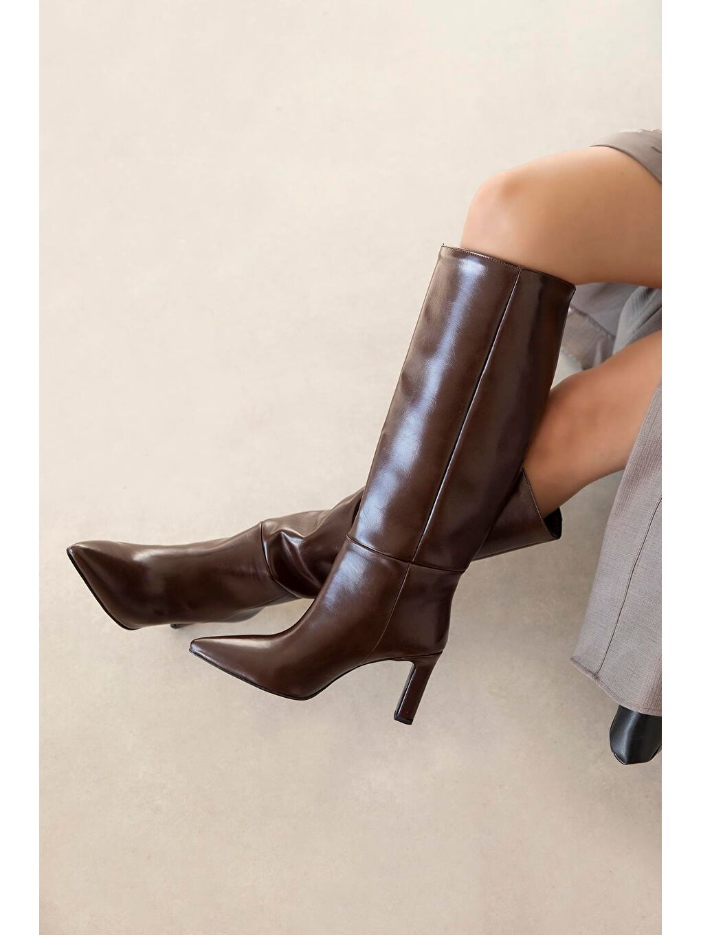 Kahverengi Poul Kadın Topuklu Kırışık  Deri Çizme Kahve-2