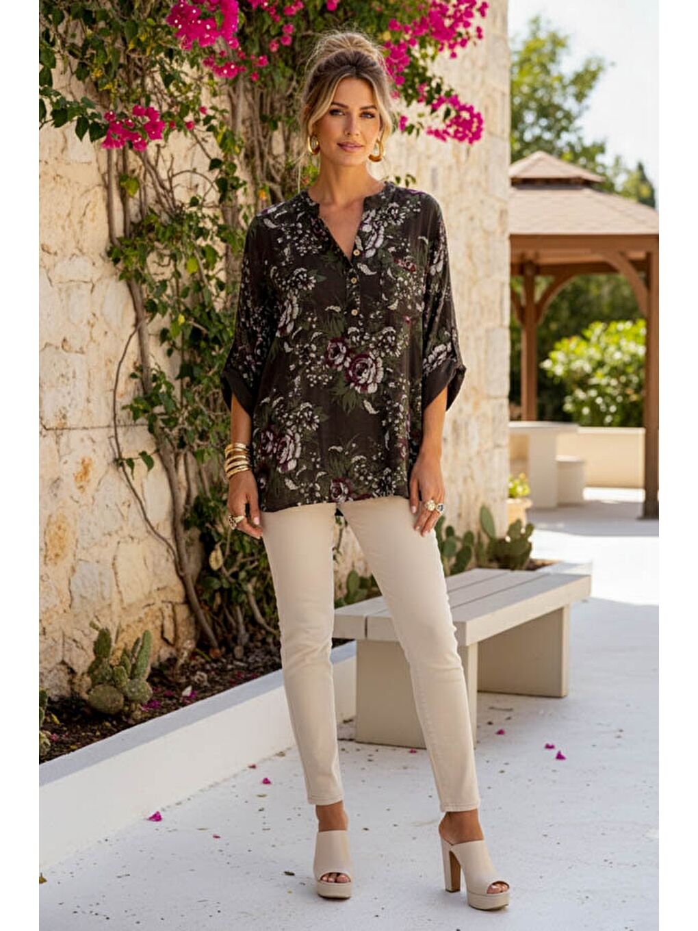 İtalyan Kahverengi Hakim Yaka Düğmeli 3/4 Kol Çiçekli Cepli Casual Keten Görünümlü Dokuma Bluz 75 65-4