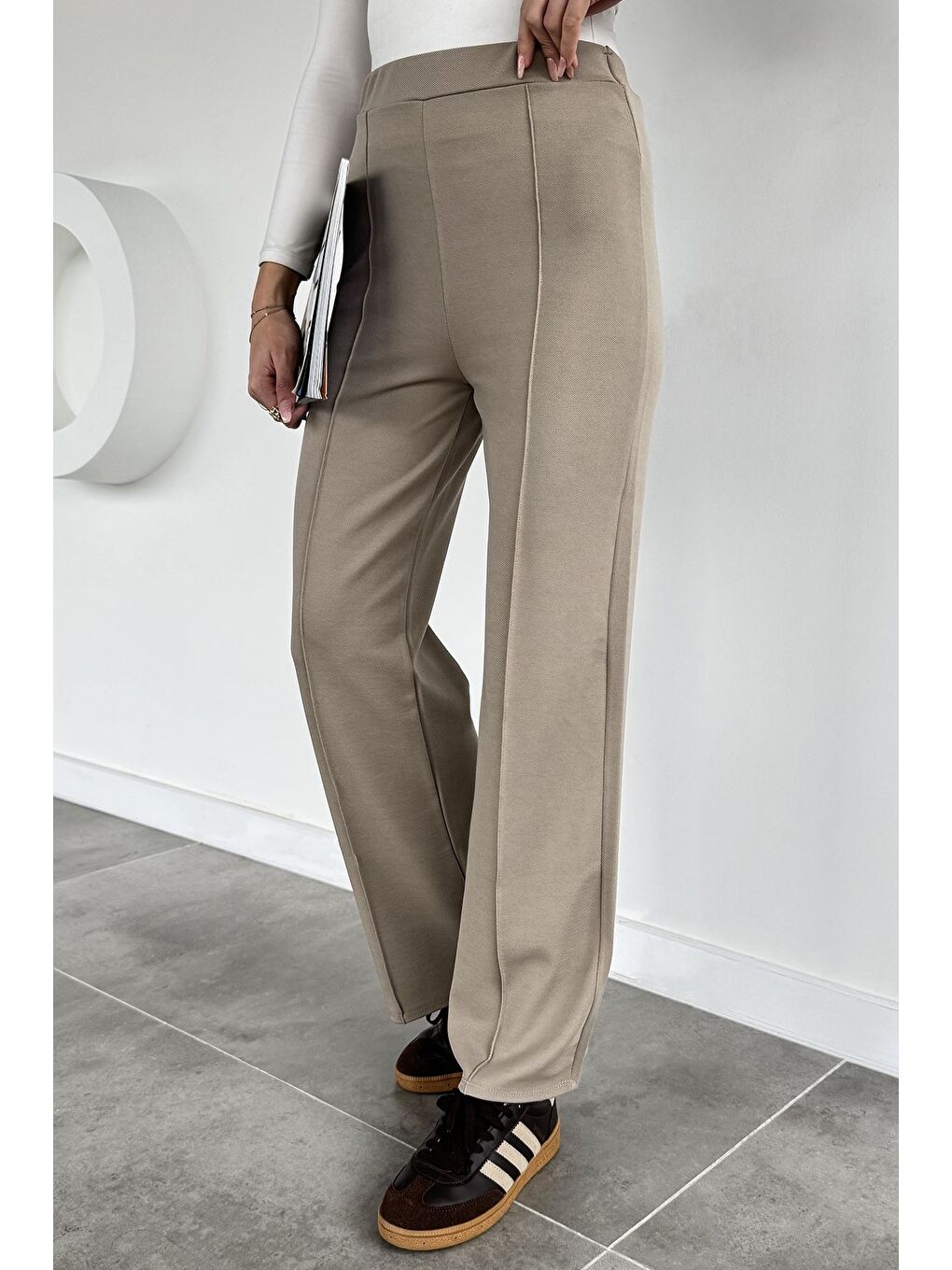 Bej Kadın Çimalı Bol Paça Pantolon-1