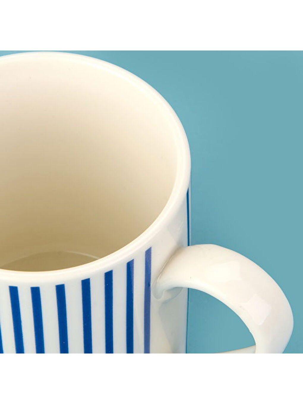 Renksiz Kitchen Bold Heart Porselen Kupa - Renkli - 290 ml-1