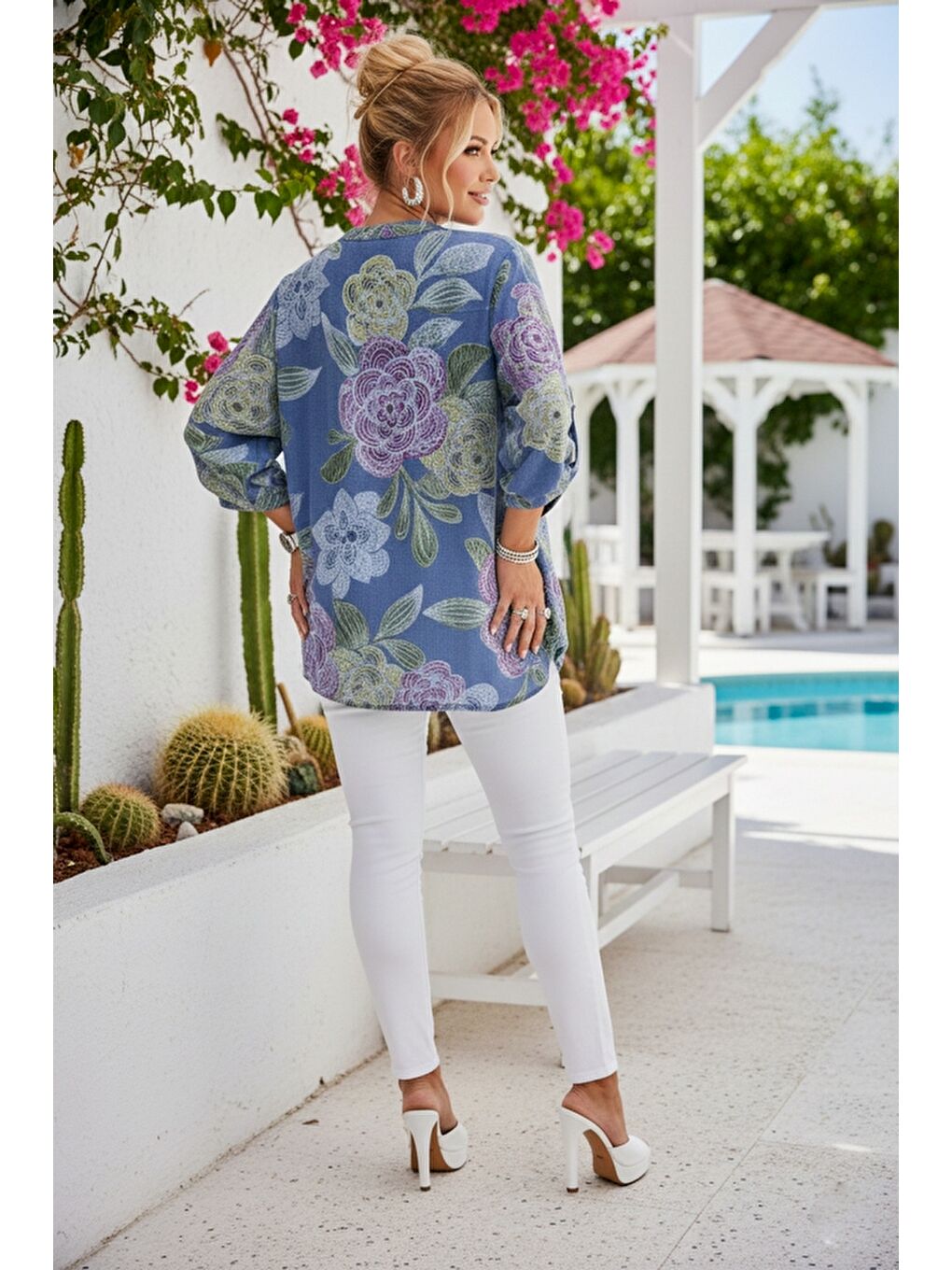İtalyan İndigo Hakim Yaka Düğmeli 3/4 Kol Çiçekli Cepli Casual Keten Görünümlü Dokuma Bluz 75 65-3