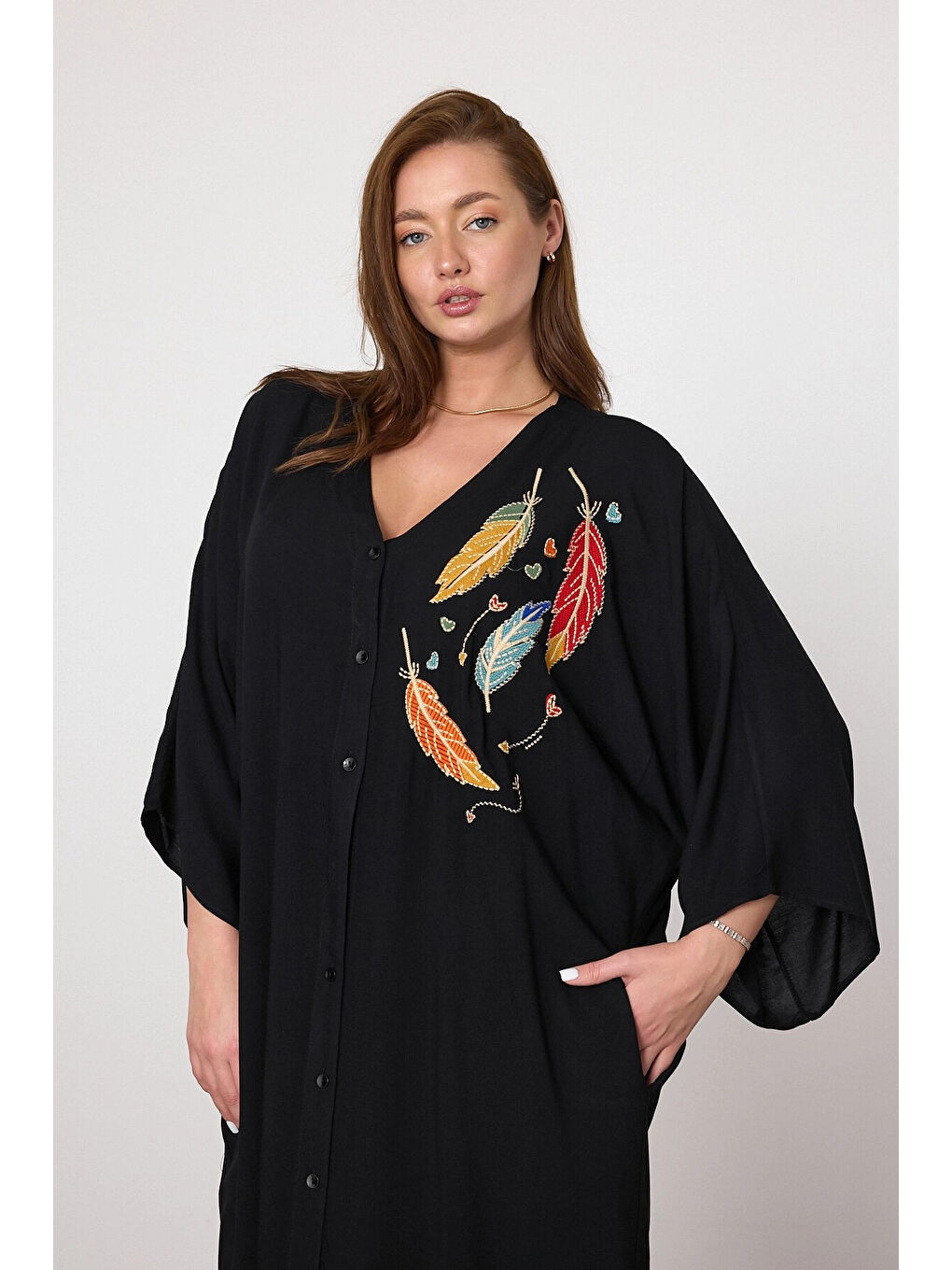 Kadın Siyah V Yaka Nakış Detaylı Büyük Beden Gömlek Elbise HZL25S-VM10421-2