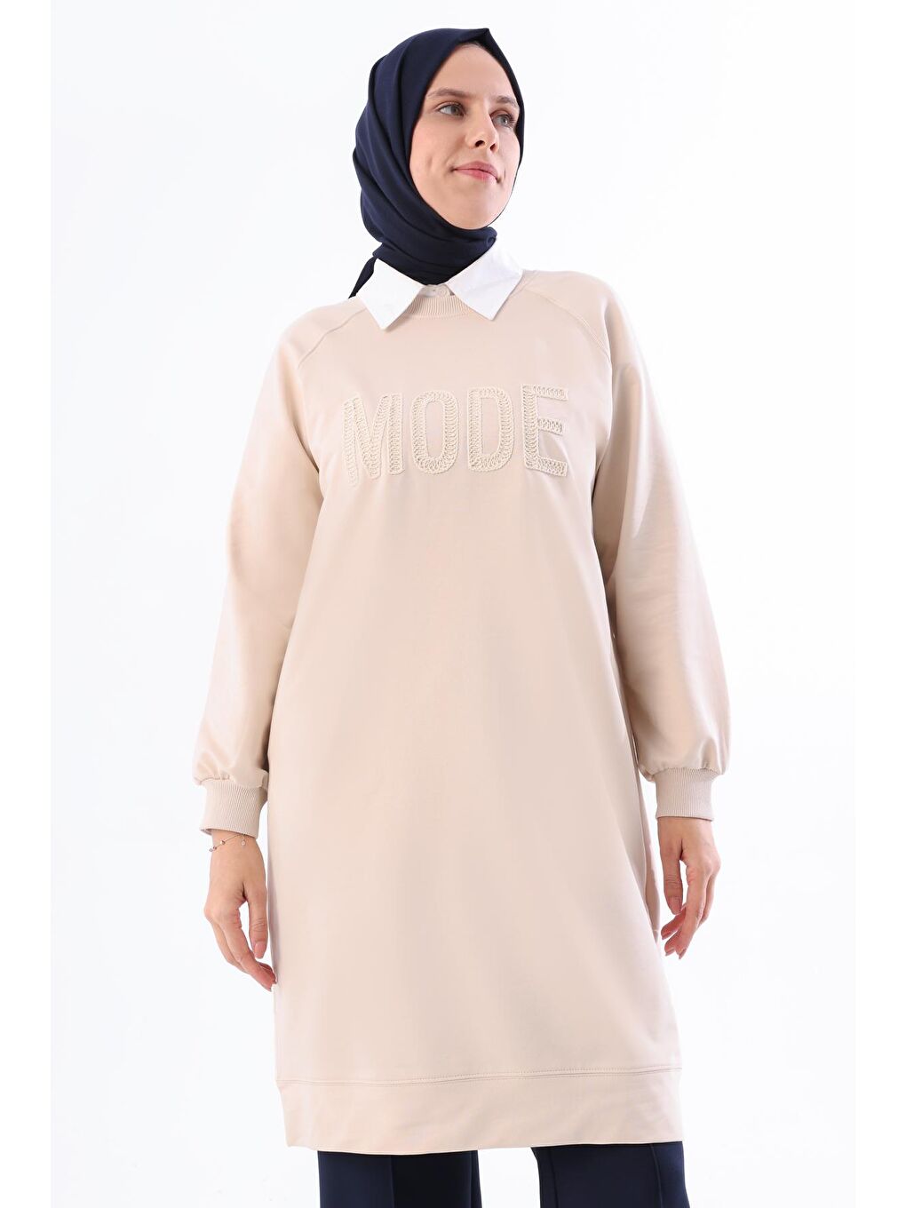 Açık Bej Mode Nakışlı Reglan Kol Tunik