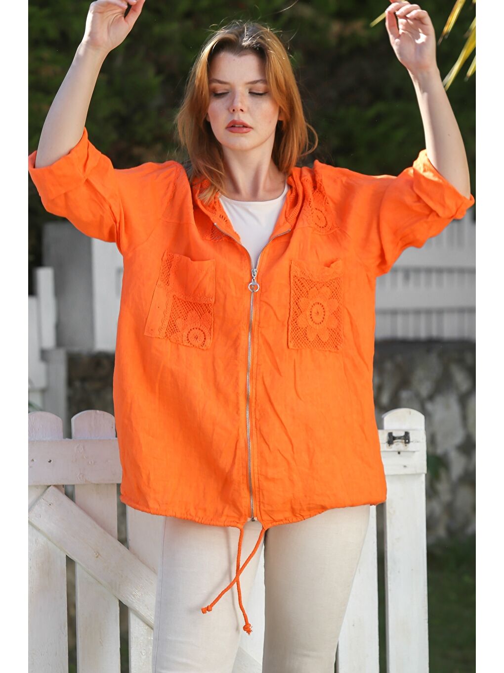 İtalyan Turuncu Kapüşonlu Düğmeli Uzun Kollu Fermuarlı Cepli File Detaylı Keten Dokuma Ceket 75 65-5