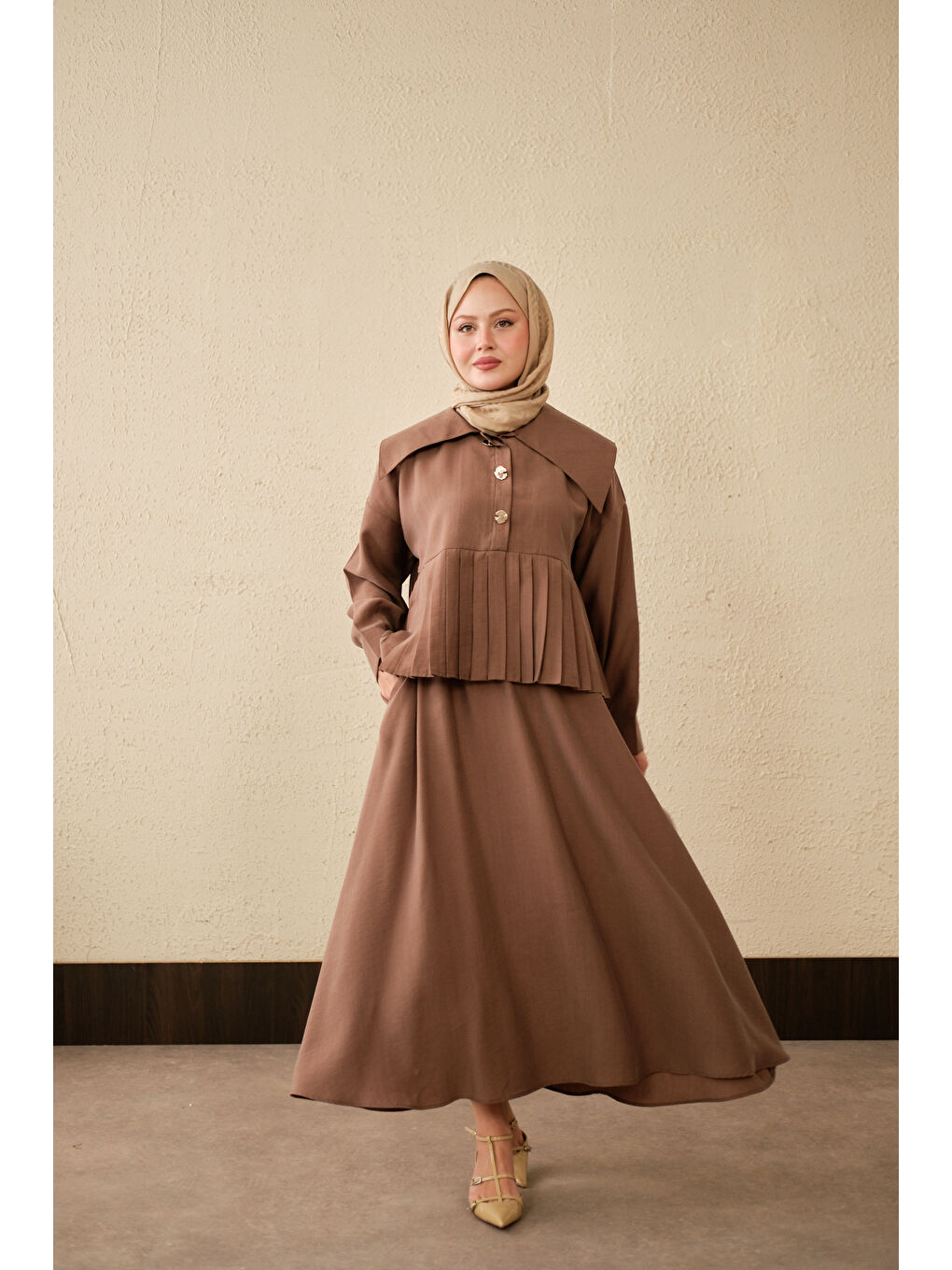 Kadın Gemici Yaka Fırfır Detay Takım Kahverengi-3