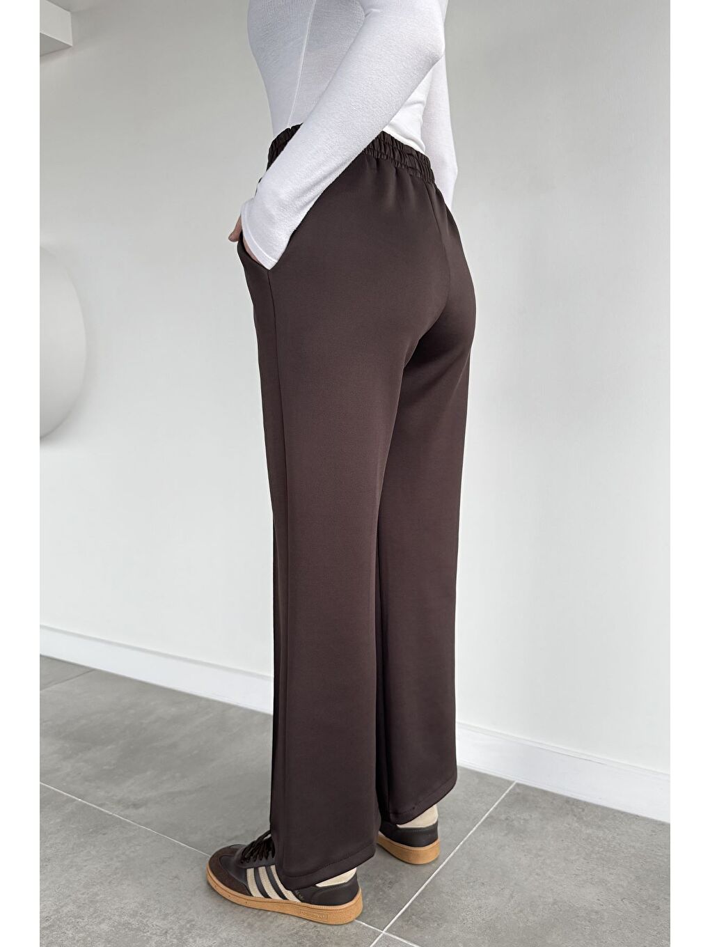 Kahverengi Kadın Bel Lastikli Çimalı Bol Paça Pantolon-2