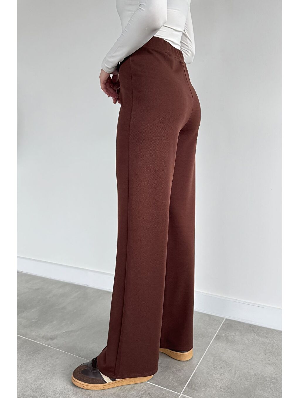 Kahverengi Kadın Çimalı Bol Paça Pantolon-2