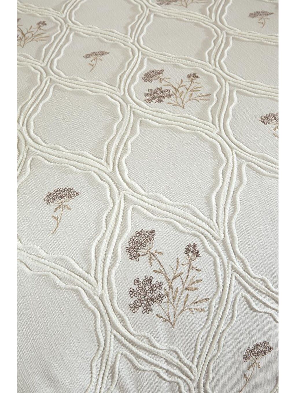 Karışık Abuda Nakışlı Şönil 2 Parça Tek Kişilik Yatak Örtüsü-3