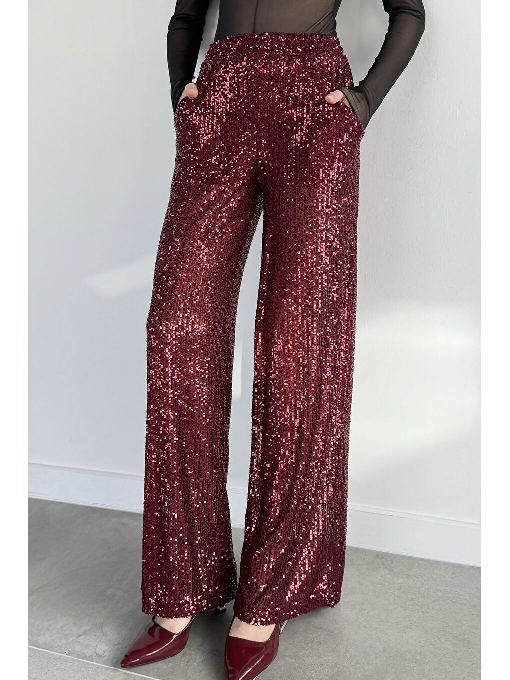 Bordo Kadın Bel Lastikli Şort Astarlı Pul Payet Transparan Pantolon-1