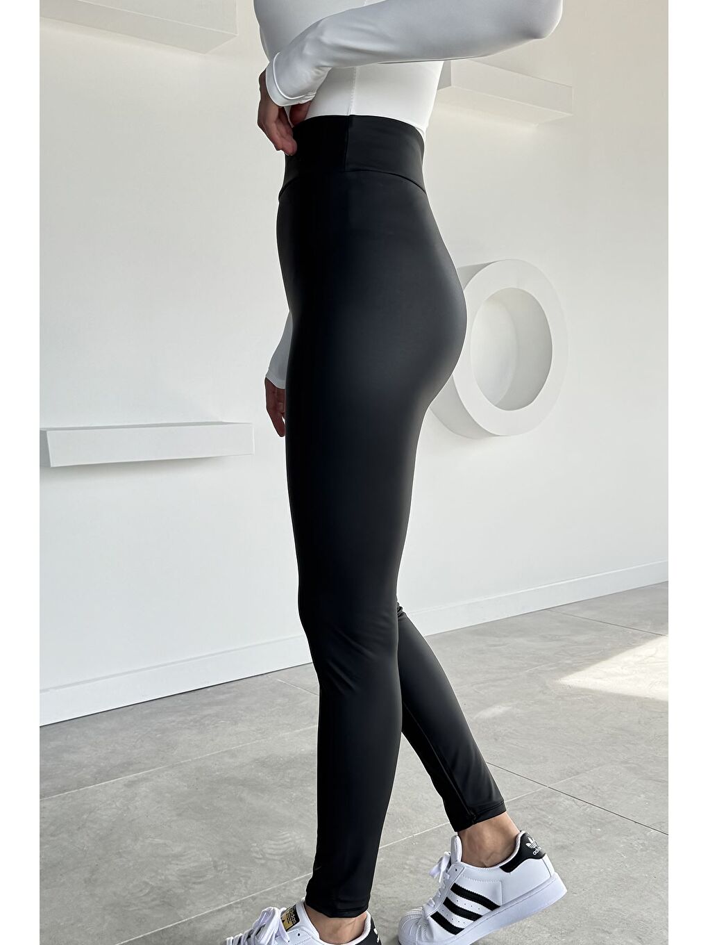 Siyah Kadın Şardonlu Deri Tayt-2