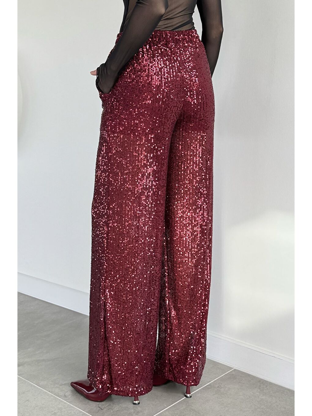 Bordo Kadın Bel Lastikli Şort Astarlı Pul Payet Transparan Pantolon-3