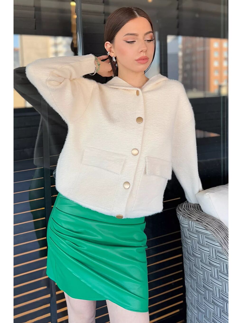 Ekru Kadın Çift Cepli Kapüşonlu Sakallı Hırka-2