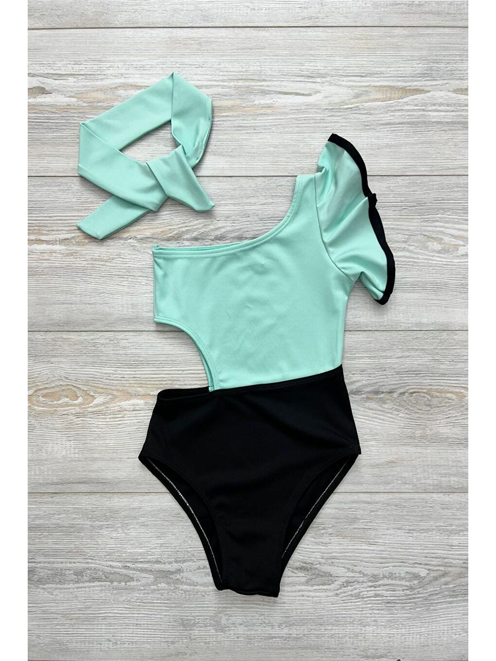 Turkuaz Dekolite Modelli Kız Çocuk Mayosu