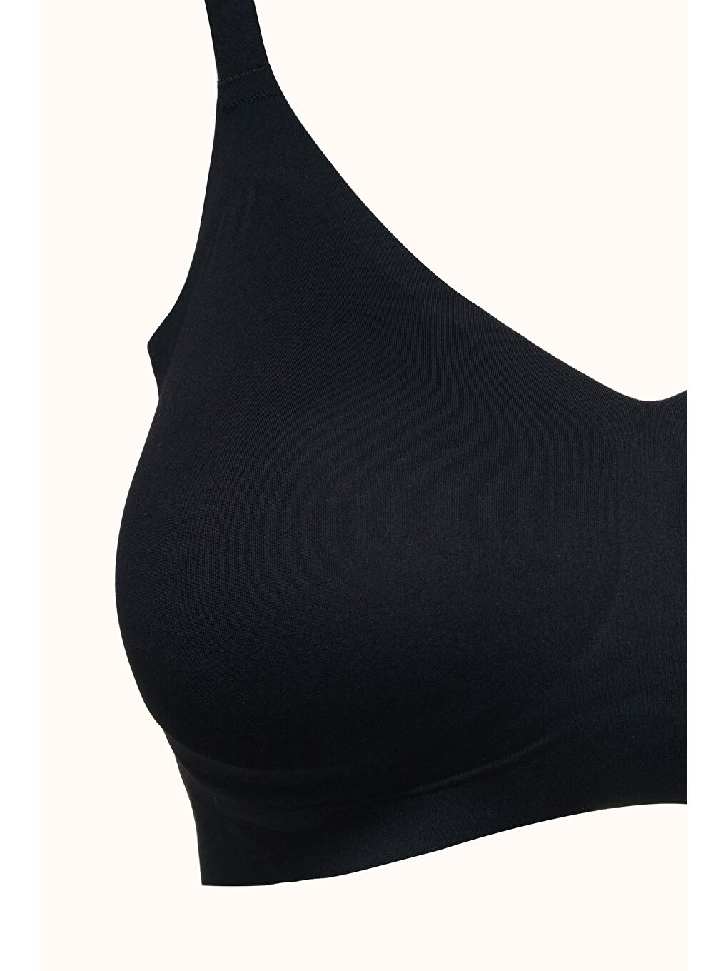 Balensiz Dikişsiz Lazer Kesim Pedli Sütyen Cc415 Siyah-1