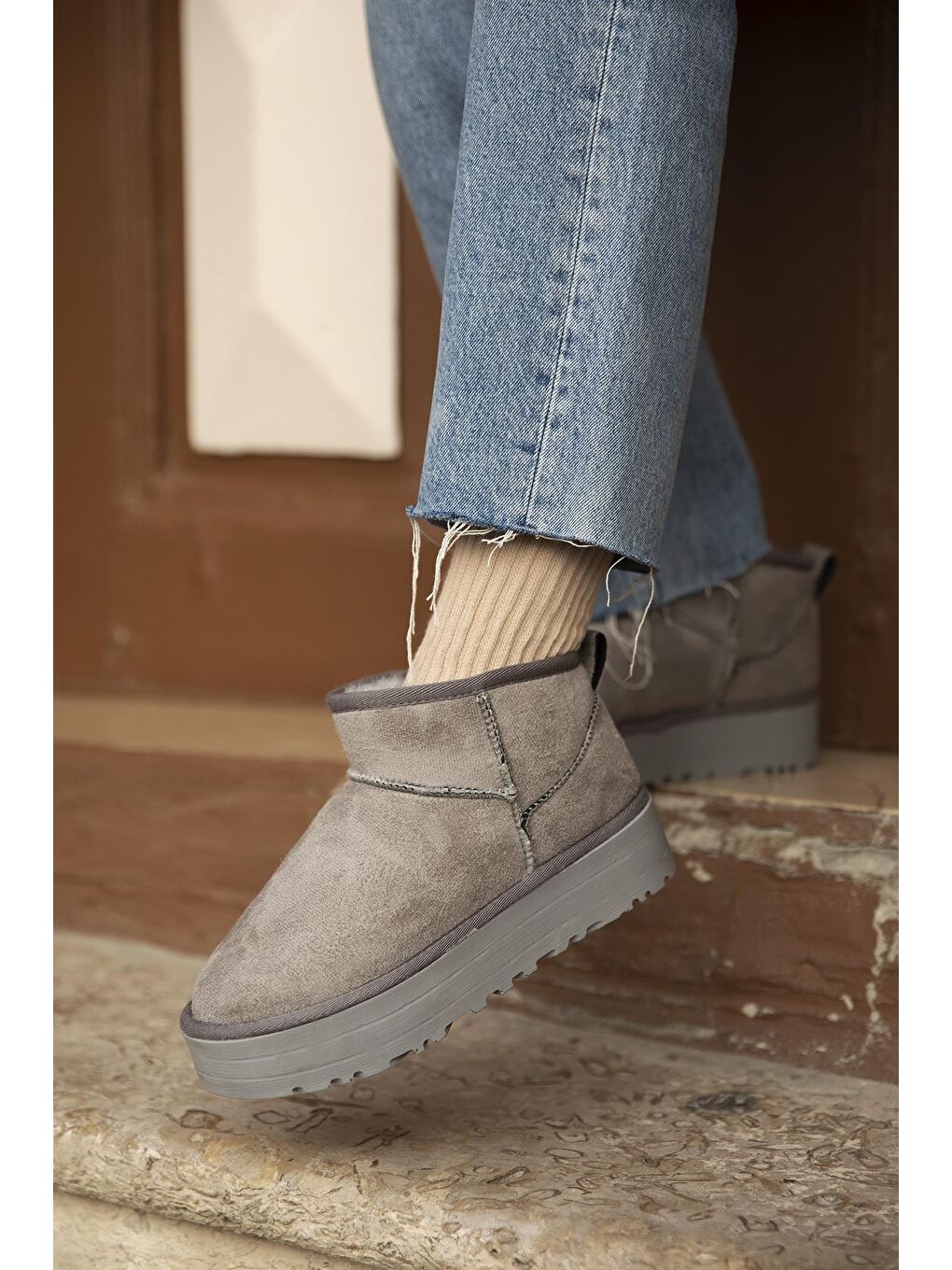 Tommo Kadın  İçi Tüylü Kalın Taban  Süet Yarım  Bot Gri-1