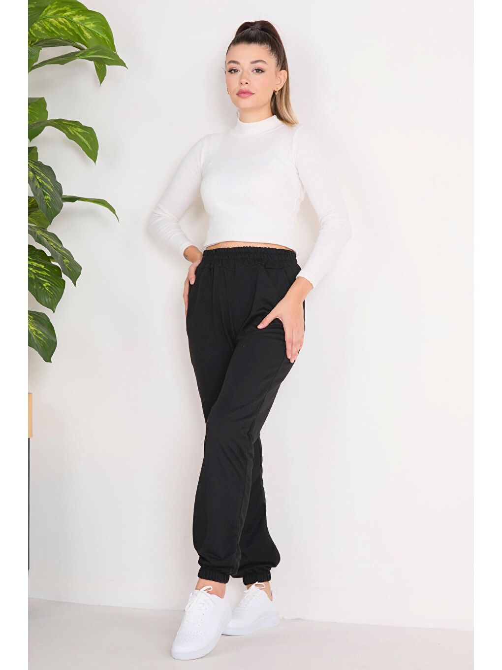 Orta Siyah Kadın Eşofman Altı - 23132-2