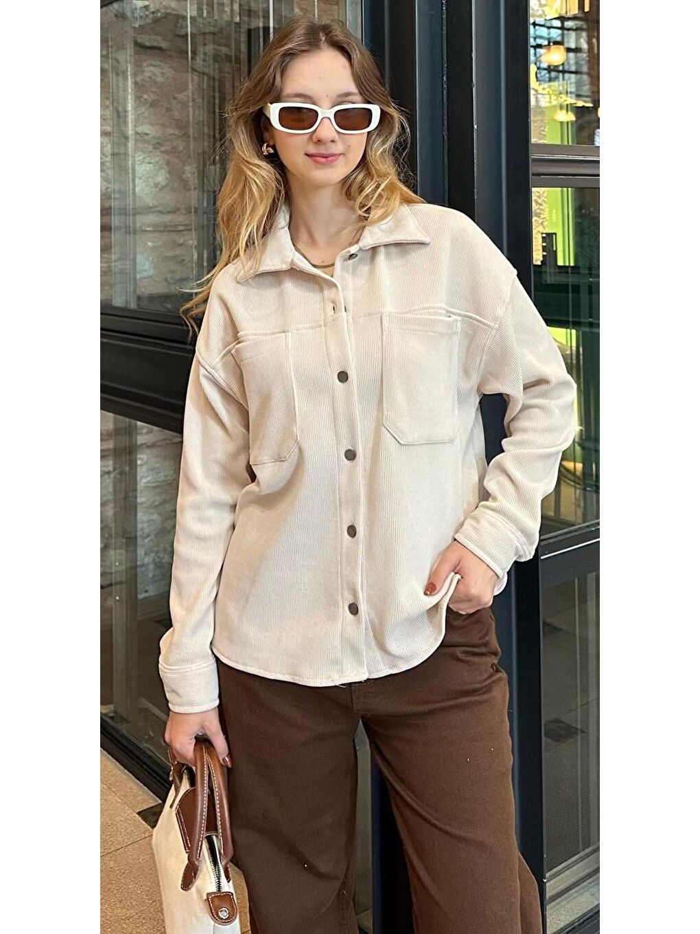 Bej Cep Detaylı Kadın Gömlek Mg2241-4