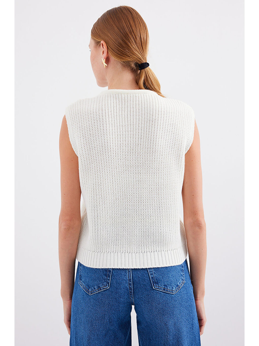 15882 Düğmeli Kısa Triko Yelek - Beyaz-5