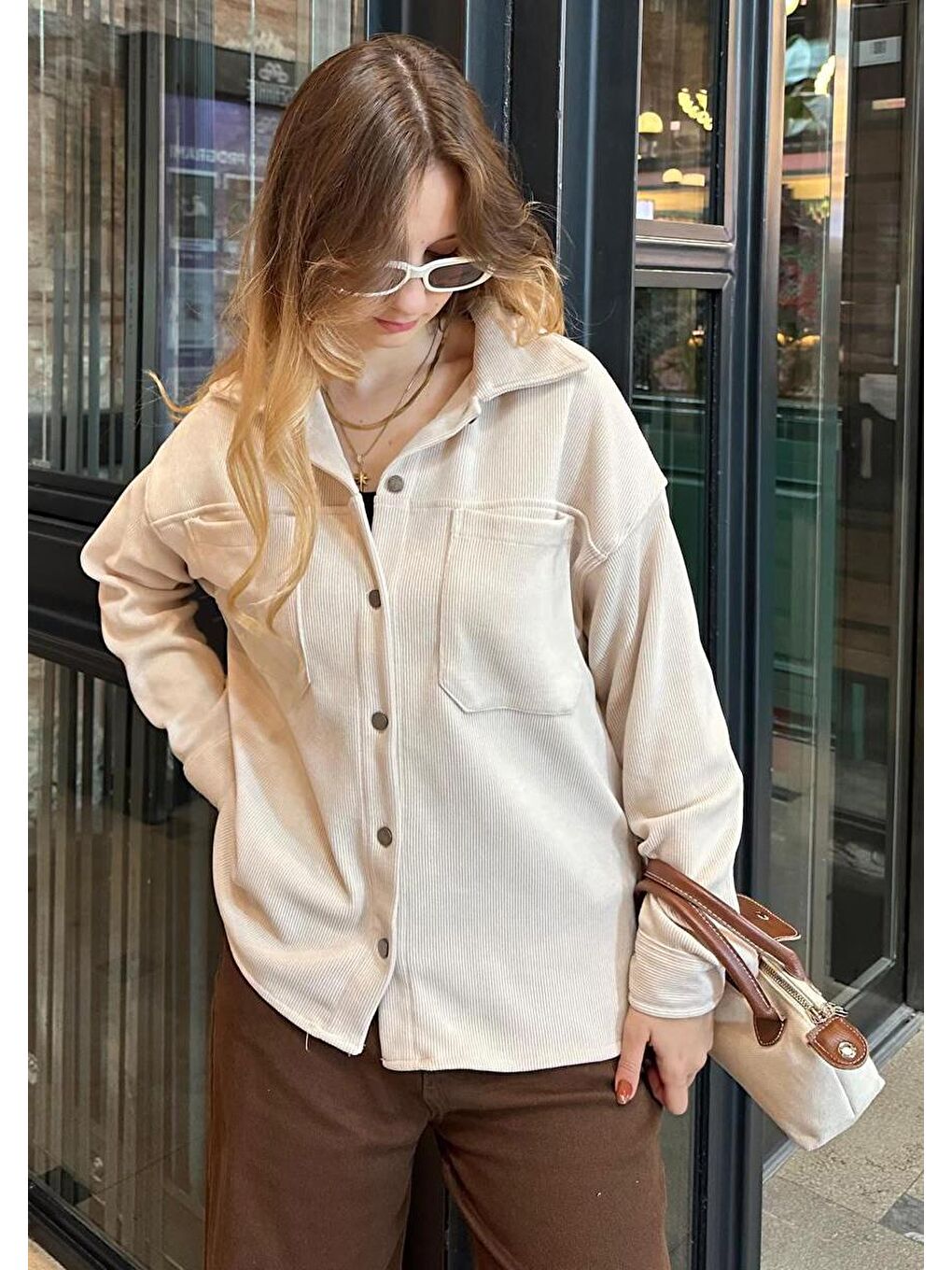 Bej Cep Detaylı Kadın Gömlek Mg2241-6