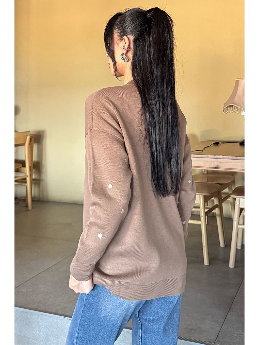 Bej Kadın Kalp Nakışlı Triko Kazak-3