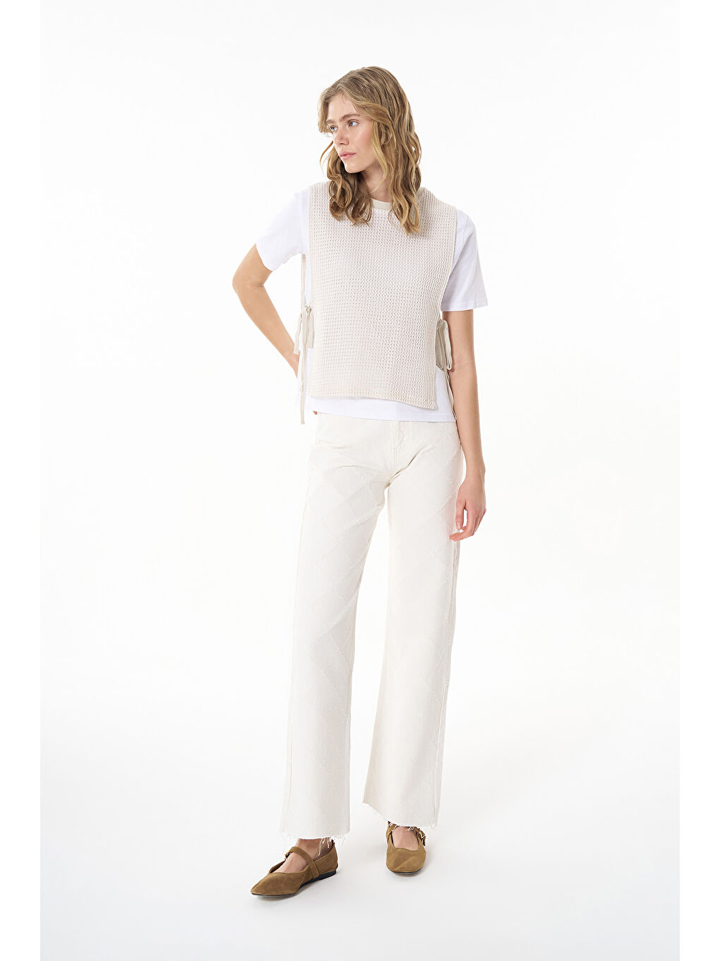 Ajur Triko Yelekli Tişört Beyaz-3