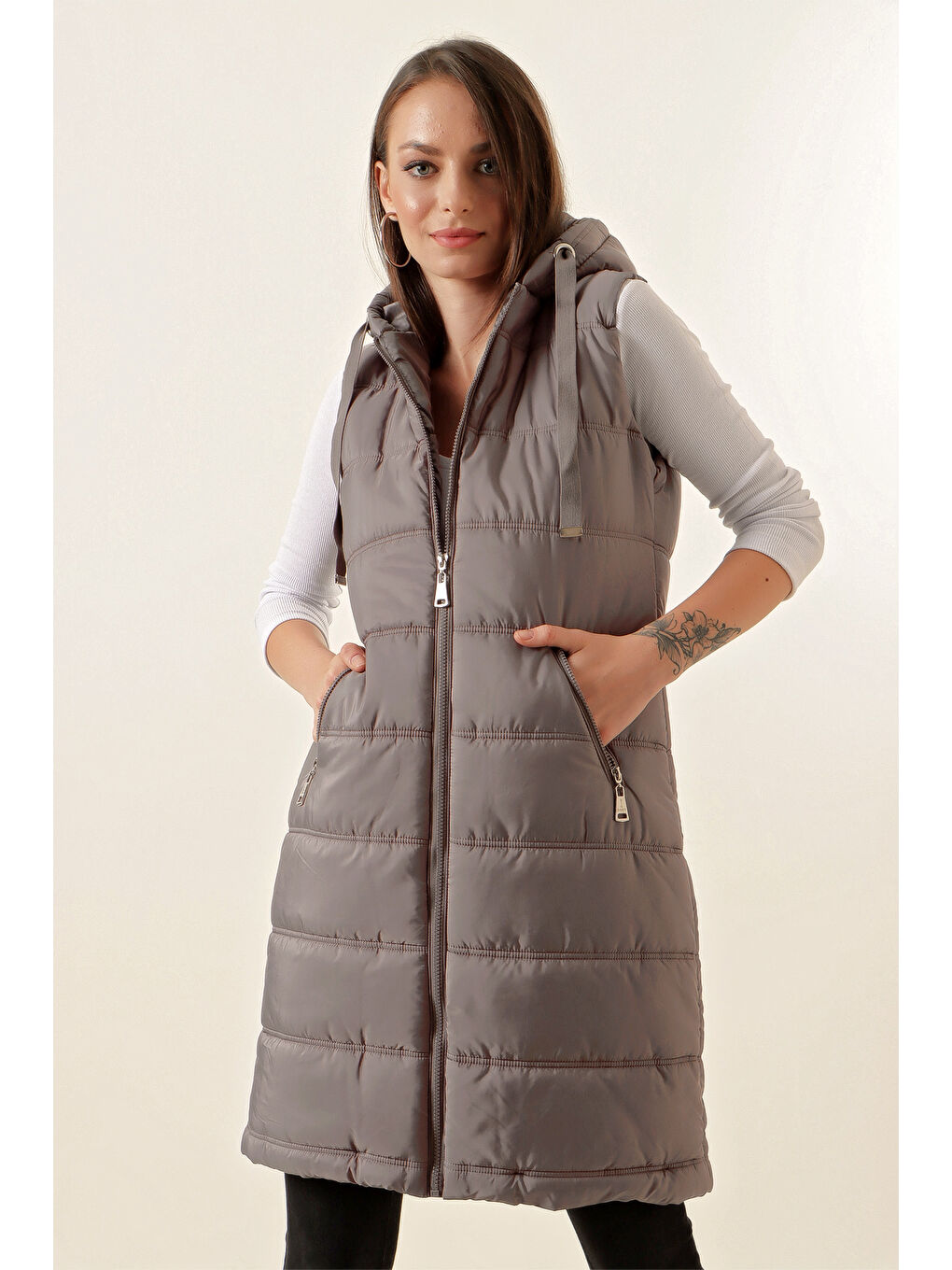 5140 Kapüşonlu Uzun Şişme Yelek   Gri-4