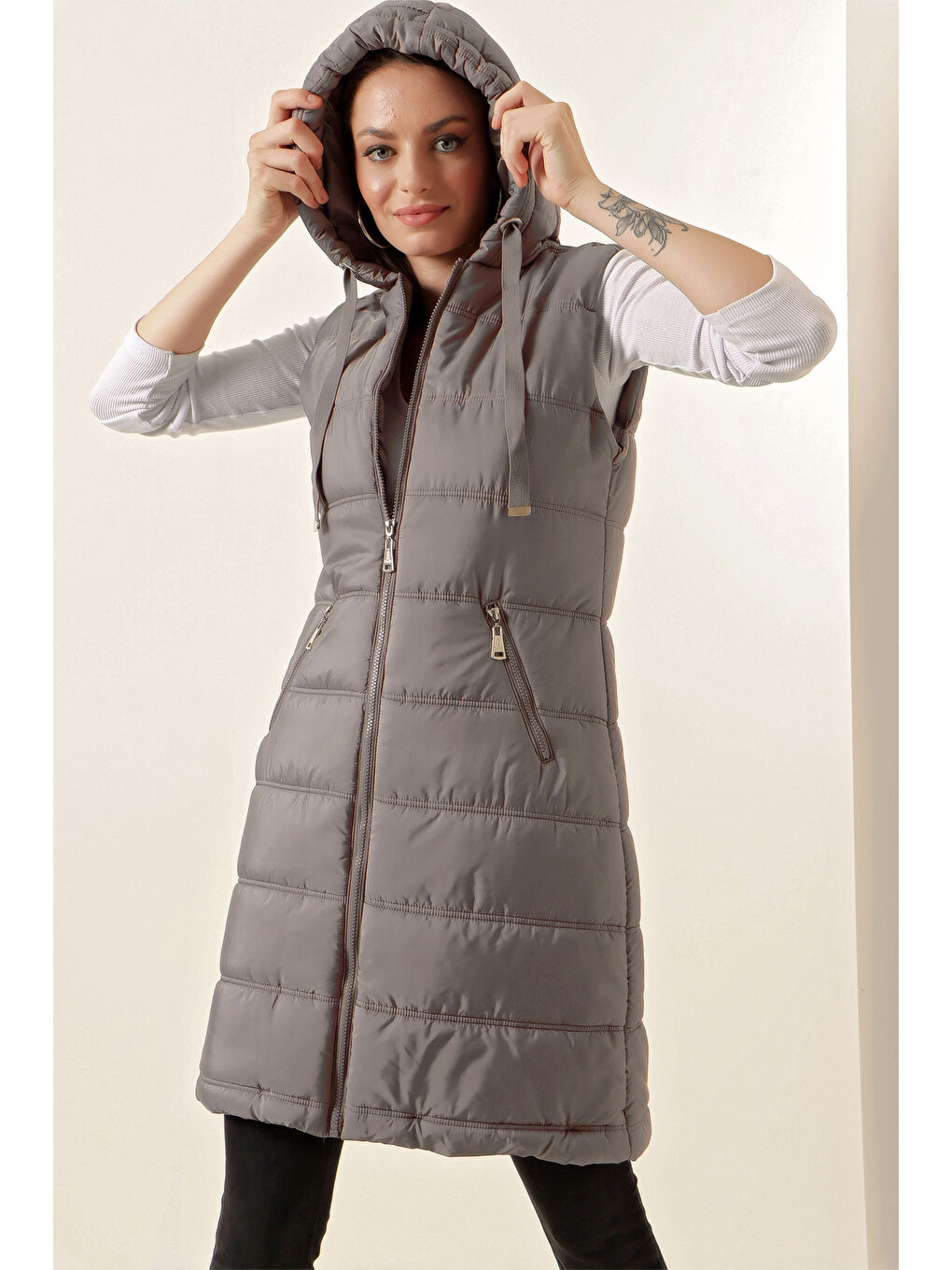 5140 Kapüşonlu Uzun Şişme Yelek   Gri-5