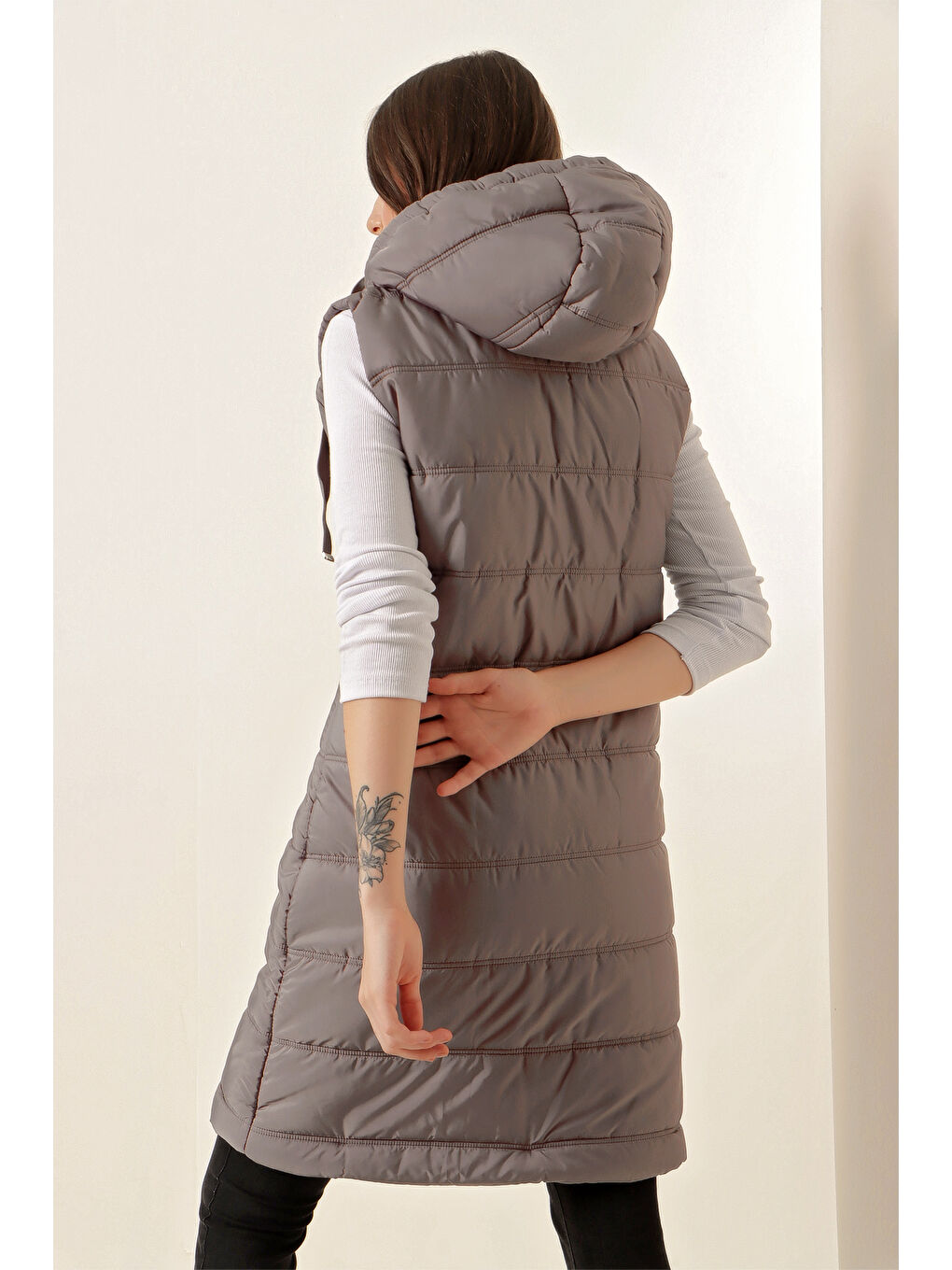 5140 Kapüşonlu Uzun Şişme Yelek   Gri-6