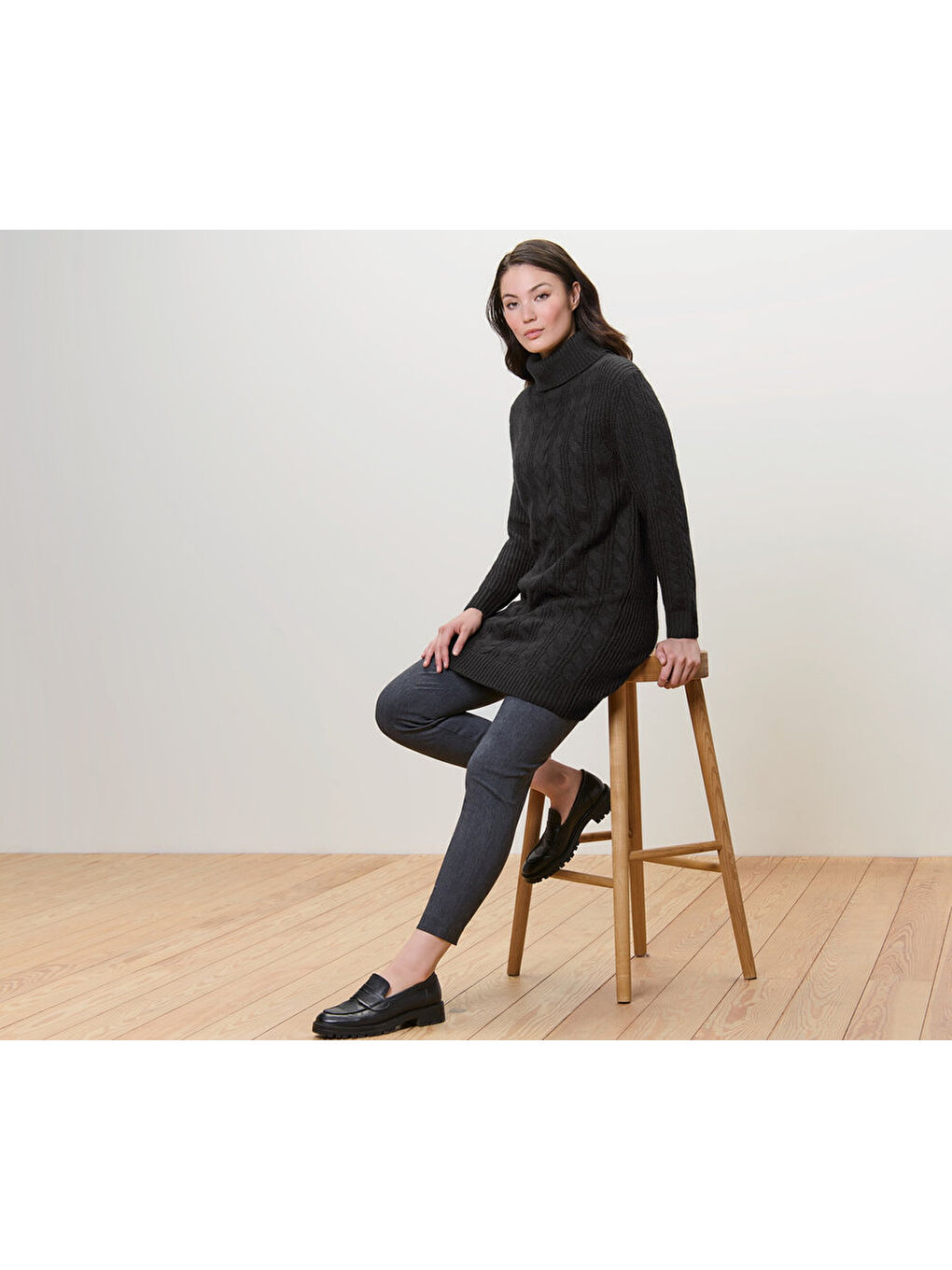 Kadın Kazak, Uzun, Saç Örgü, Siyah