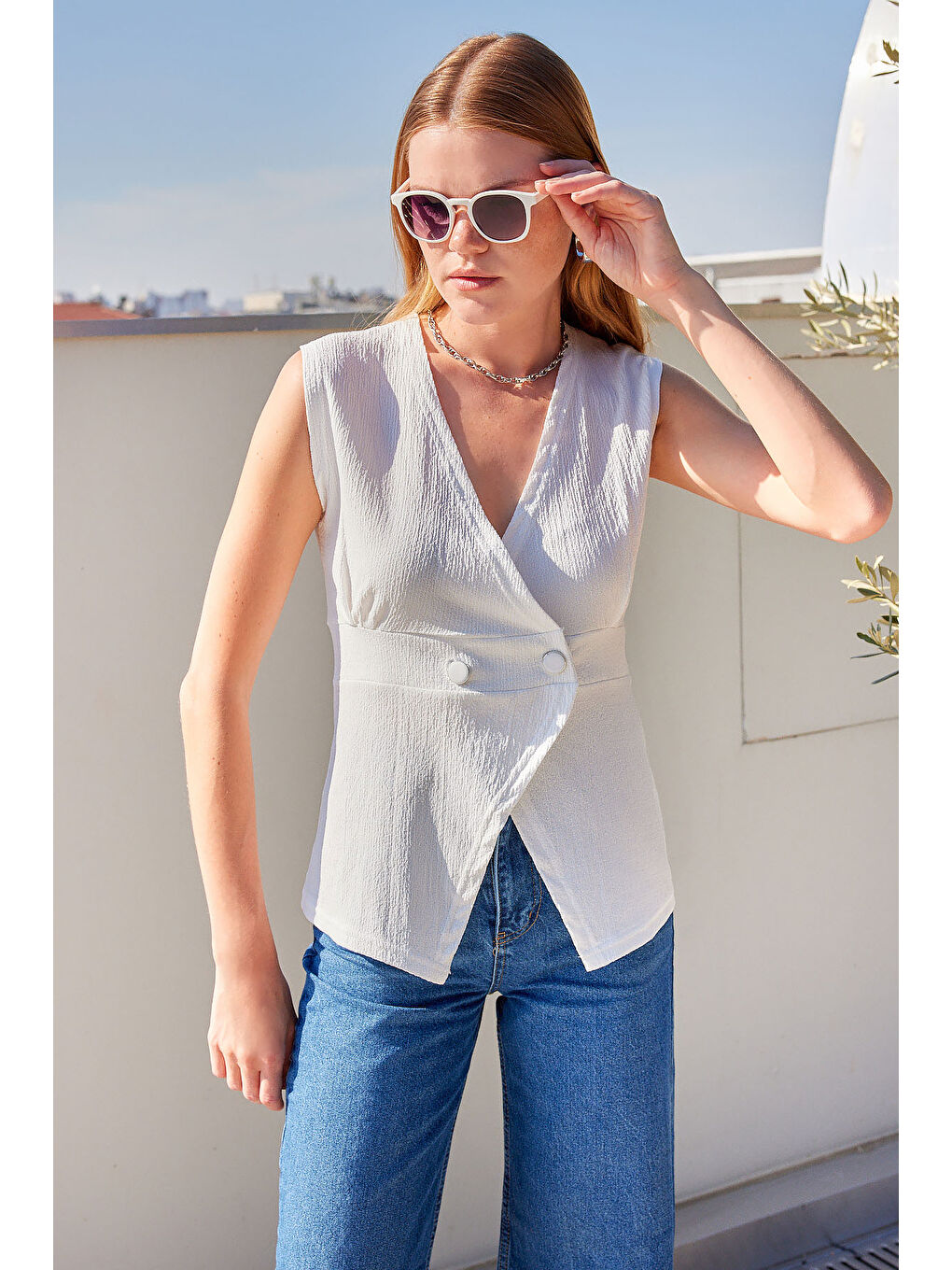 916 Düğme Detaylı Örme Yelek - Beyaz-2