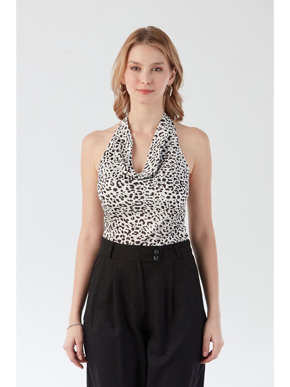 Siyah Dalmaçya Desenli Boyundan Geçmeli Çıtçıtlı Body-4
